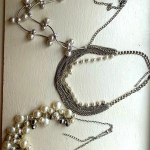 Pearl Necklace Sets.